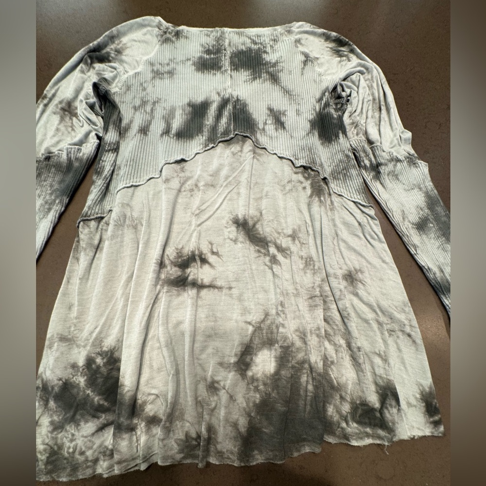 Pol Grey Tie Dye Long Sleeve Jersey Knit Babydoll Top Size S - Picture 12 of 15